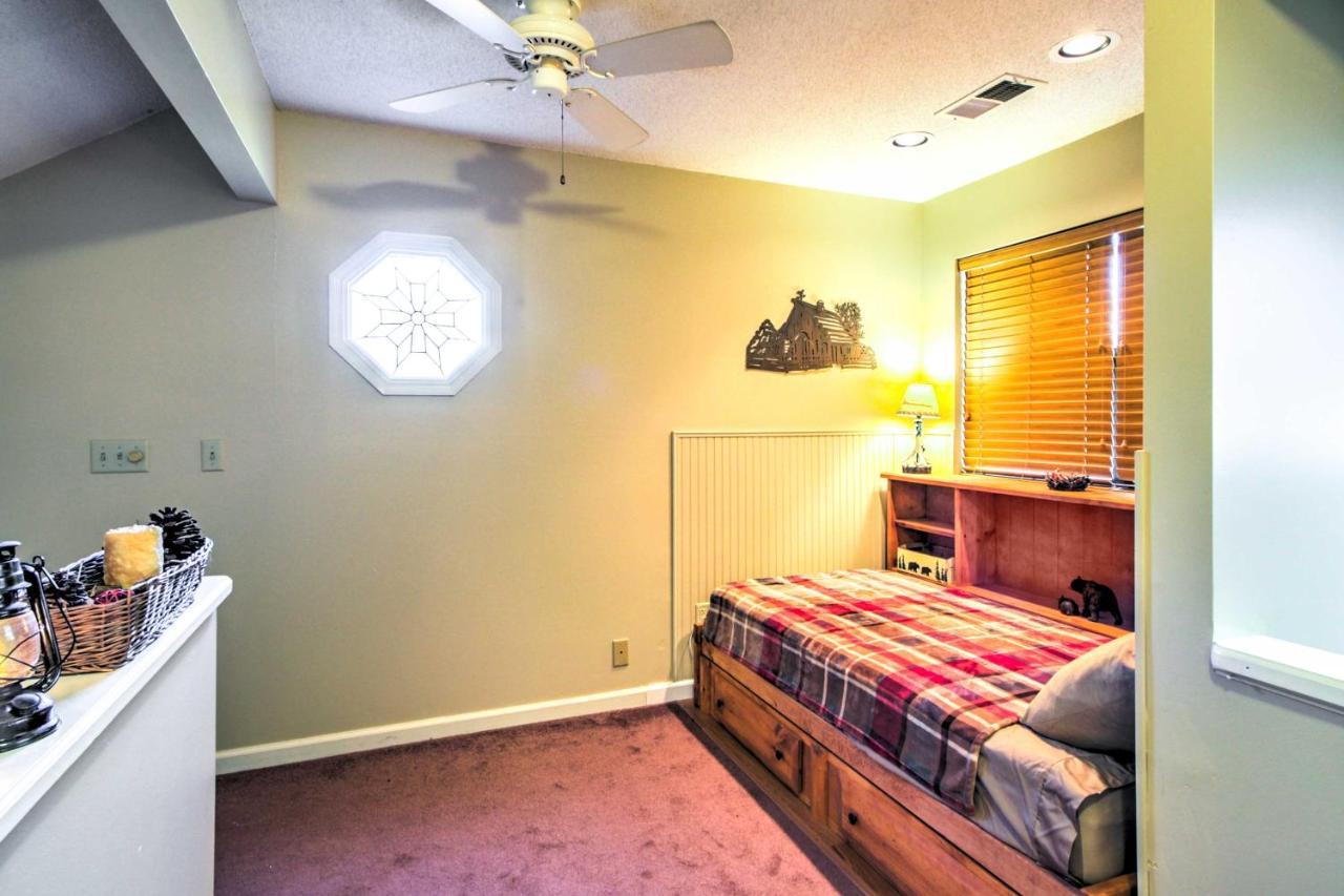 Вилла Tree Top Dream Cabin With Hot Tub In Gatlinburg! Экстерьер фото